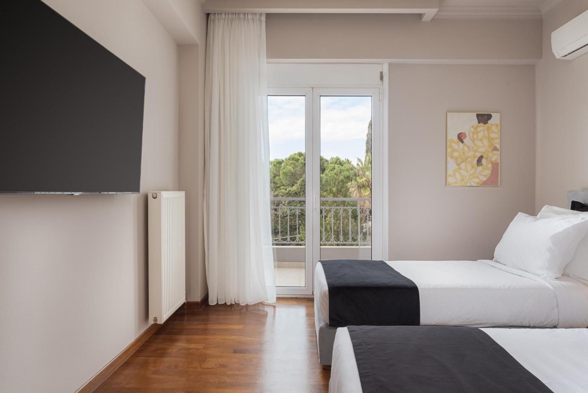 Athenian Grand Riviera Villa Екстериор снимка